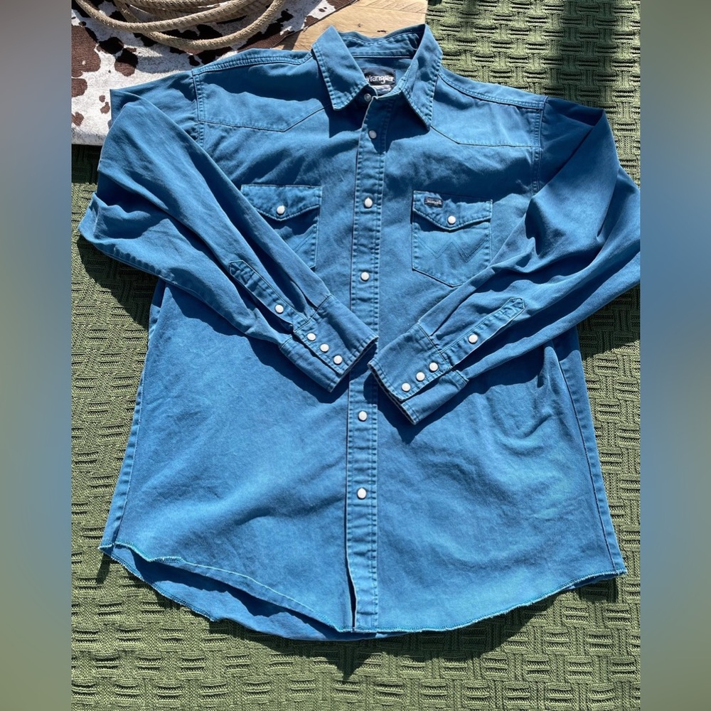 Men’s Wrangler pearl snap
